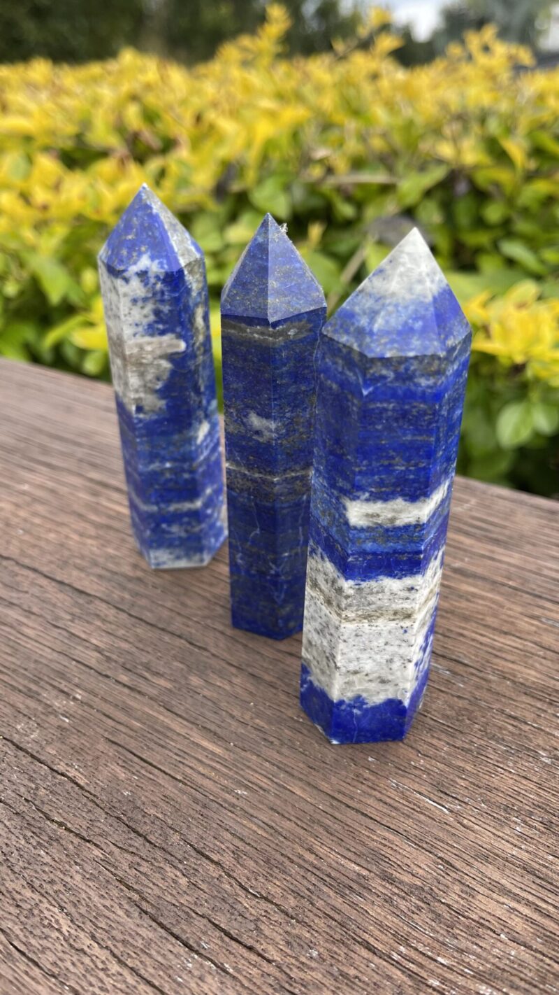 “Voice of the Ancients” – Lapis Lazuli Generator (10.3cm Tall)