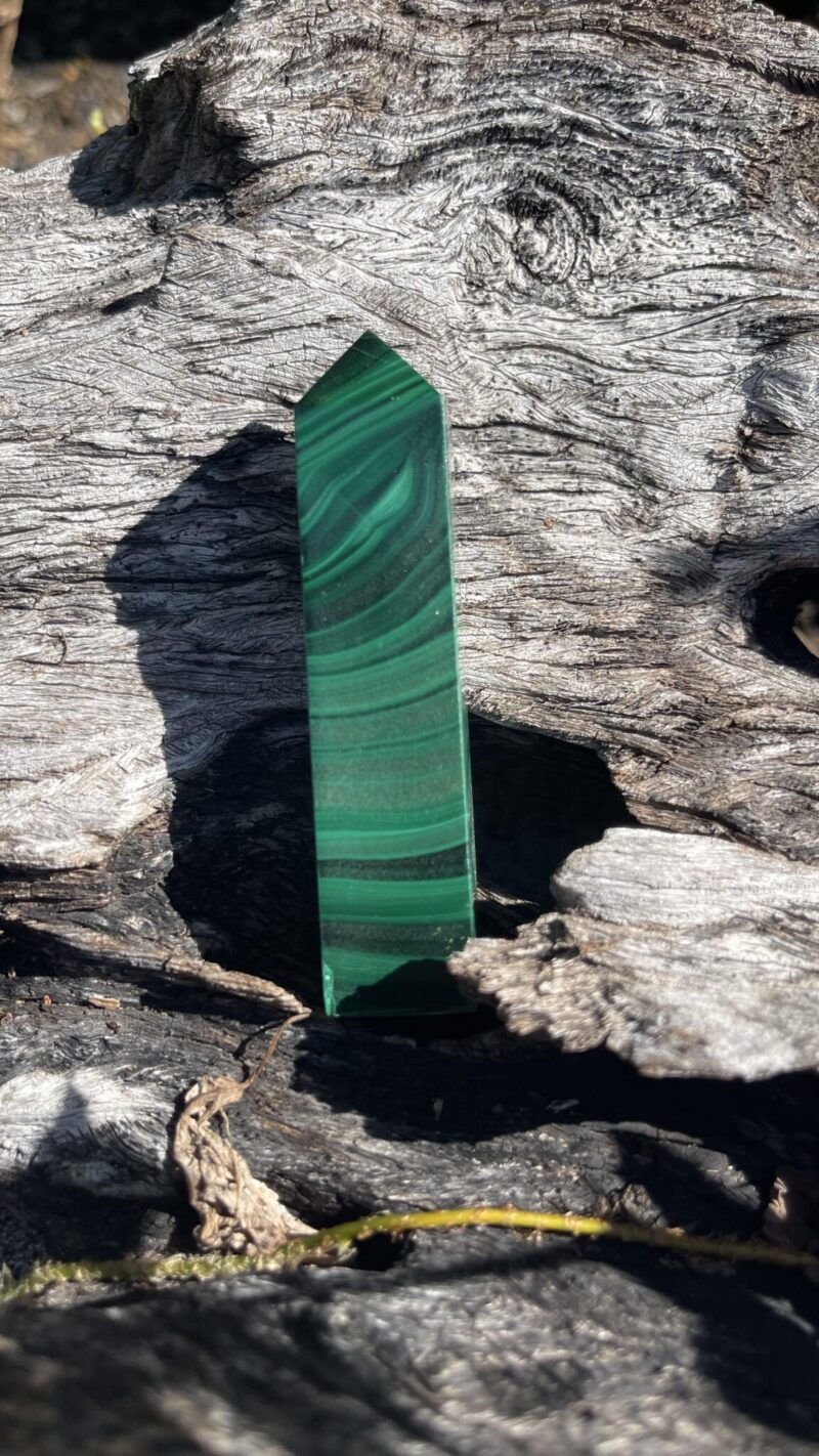 “Emerald Gate” – Malachite Tower Point 7.8cm